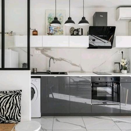 Design Loft Studio Climatise Parking Et Piscine Vallauris Exterior photo