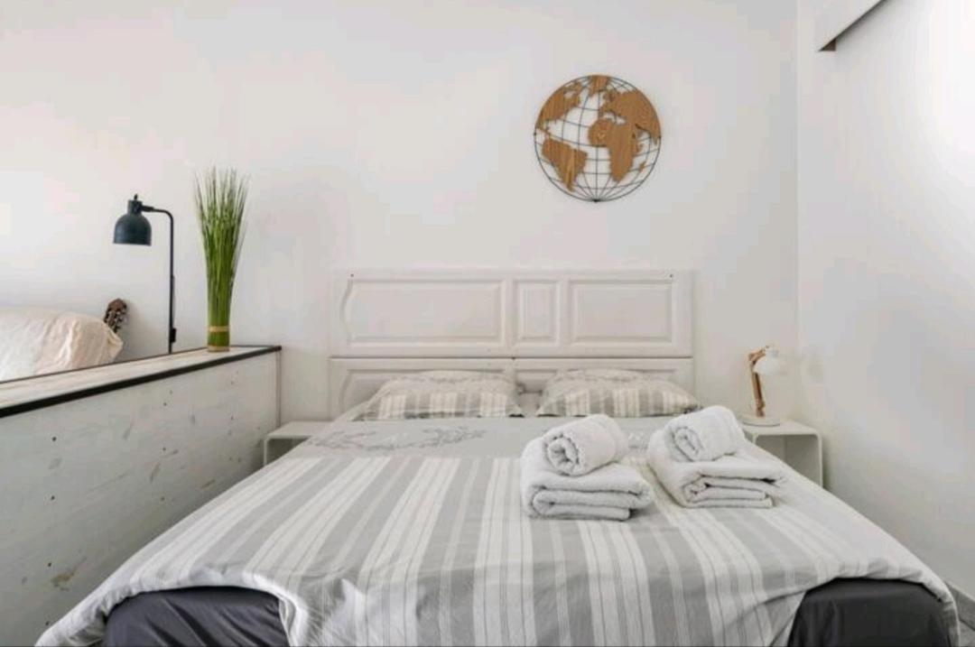 Design Loft Studio Climatise Parking Et Piscine Vallauris Exterior photo