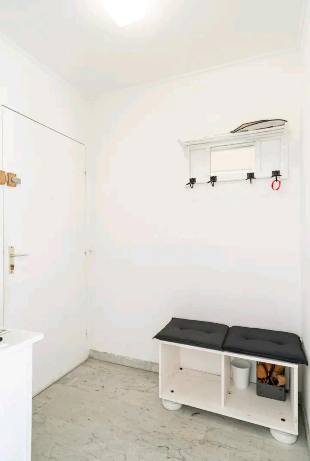 Design Loft Studio Climatise Parking Et Piscine Vallauris Exterior photo