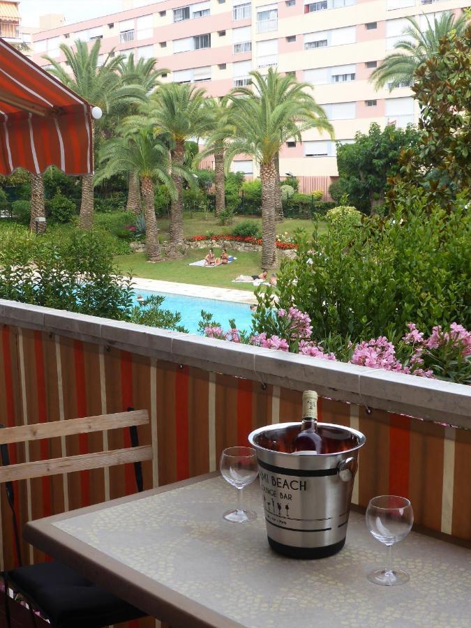 Design Loft Studio Climatise Parking Et Piscine Vallauris Exterior photo