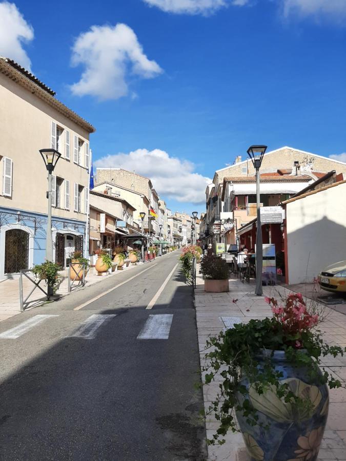 Design Loft Studio Climatise Parking Et Piscine Vallauris Exterior photo