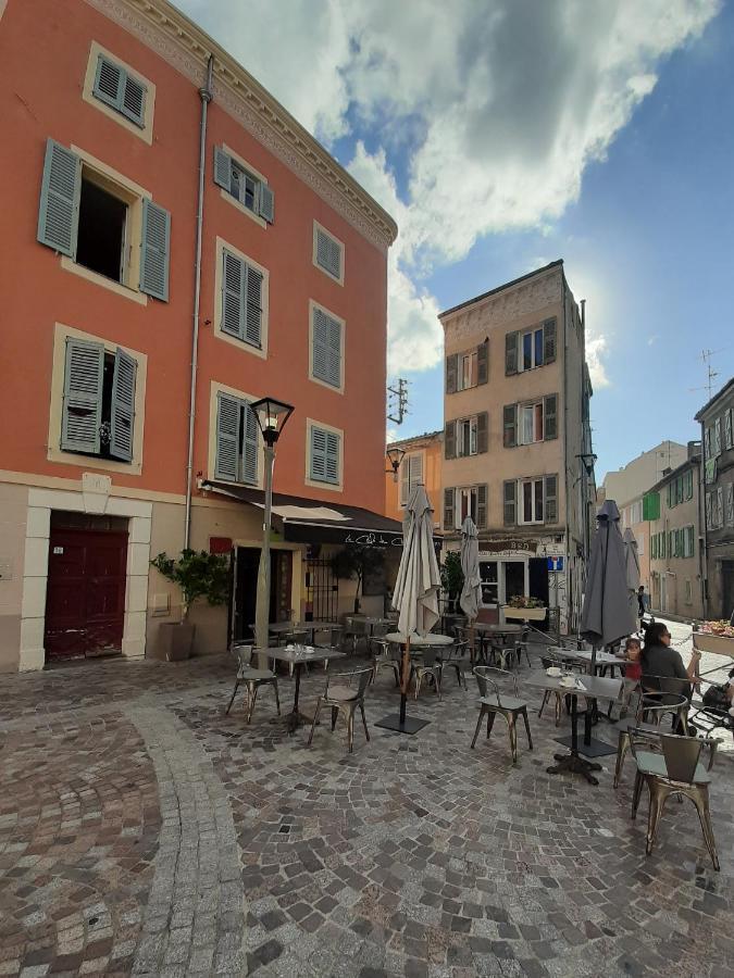 Design Loft Studio Climatise Parking Et Piscine Vallauris Exterior photo